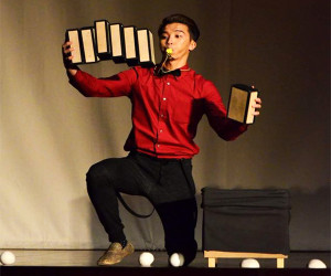 Roving / Stage Juggler